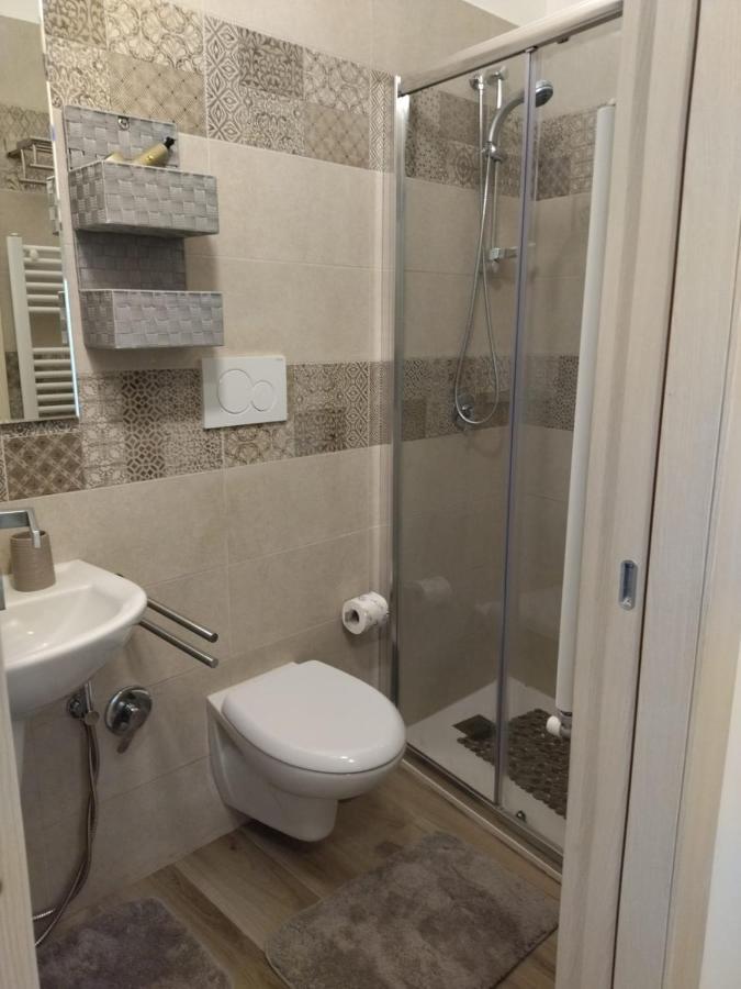 Casa Lucia Apartment Bari Luaran gambar