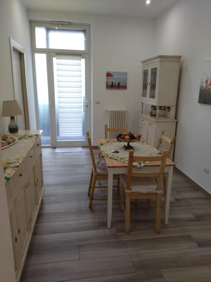 Casa Lucia Apartment Bari Luaran gambar