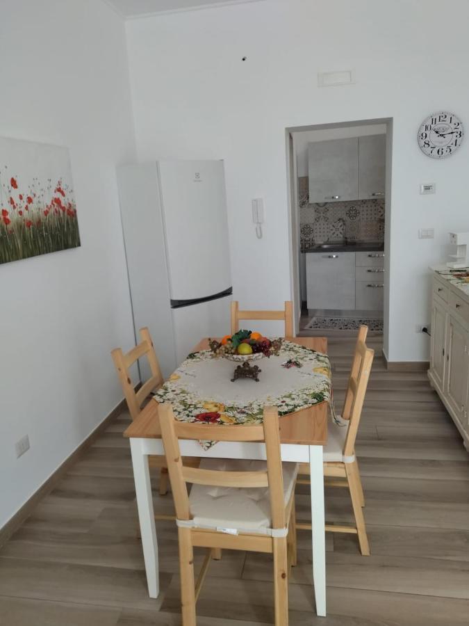 Casa Lucia Apartment Bari Luaran gambar