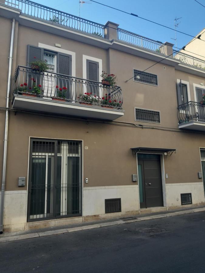 Casa Lucia Apartment Bari Luaran gambar